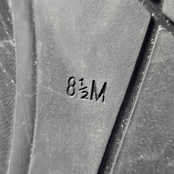 Marc Fisher Women’s Black Leather Heels 8.5M | Quiet Luxury | Coquette | Minimal - Picture 5 of 15